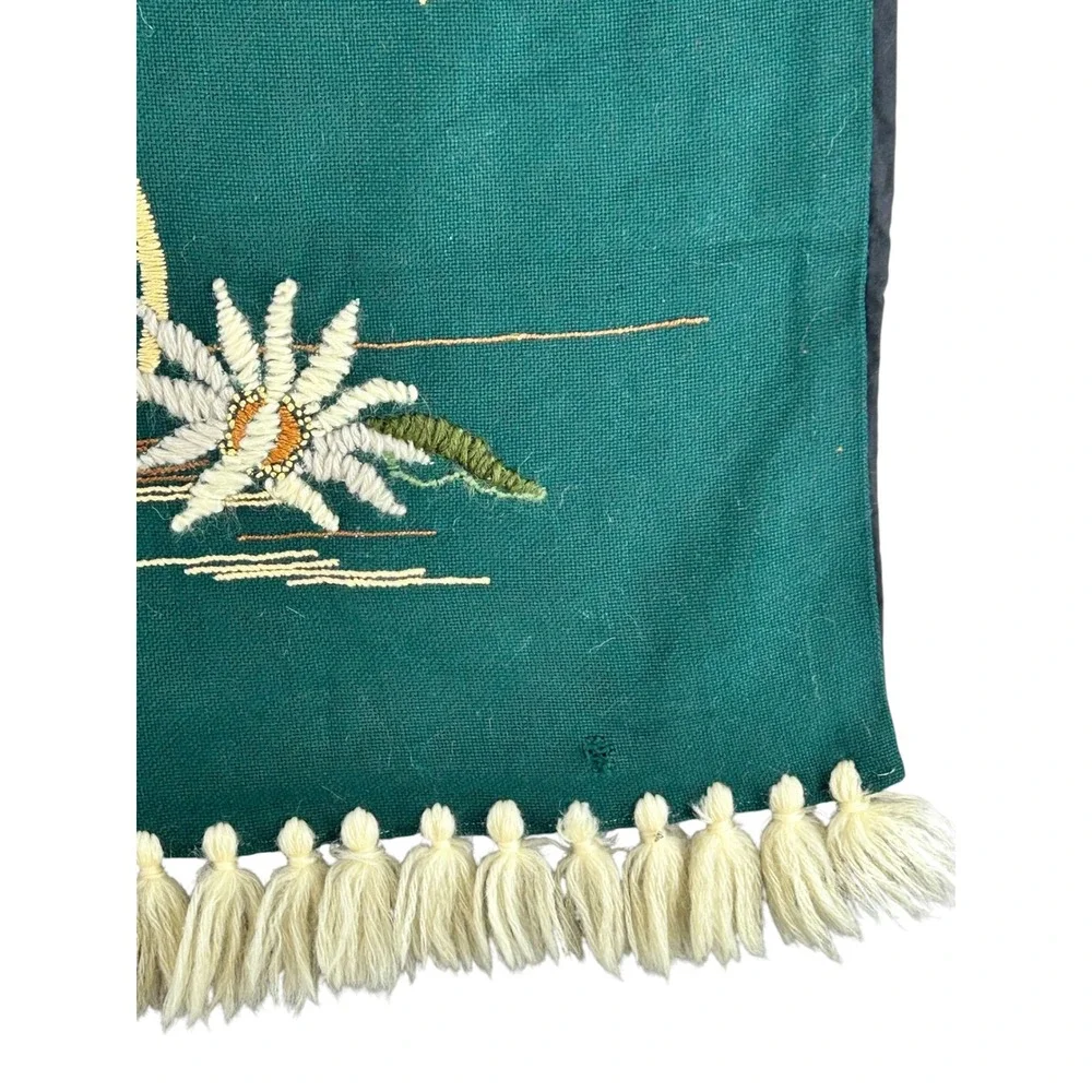 Vintage Floral Embroidered‎ Wall Hanging Tapestry Green Tassel 15x20